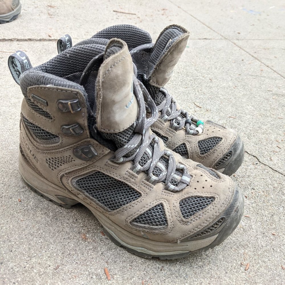 Vasque Breeze Waterproof Hiking Boots Size 6.5